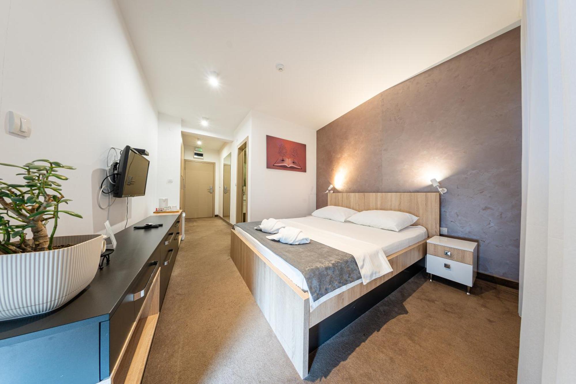 Nar Royalton Accommodation Nis Bilik gambar