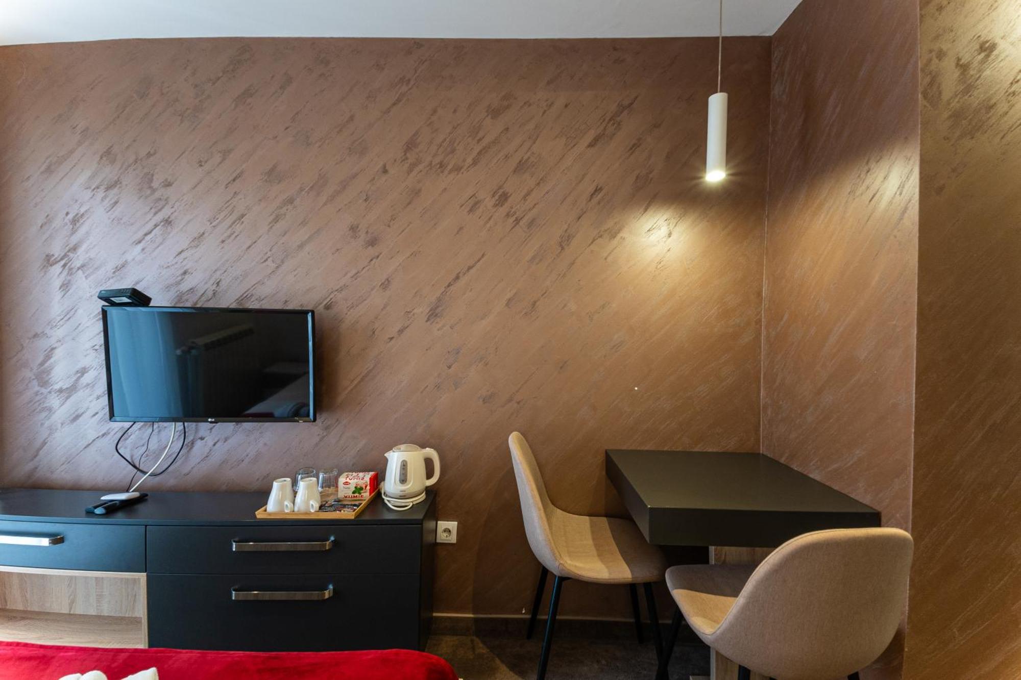 Nar Royalton Accommodation Nis Bilik gambar