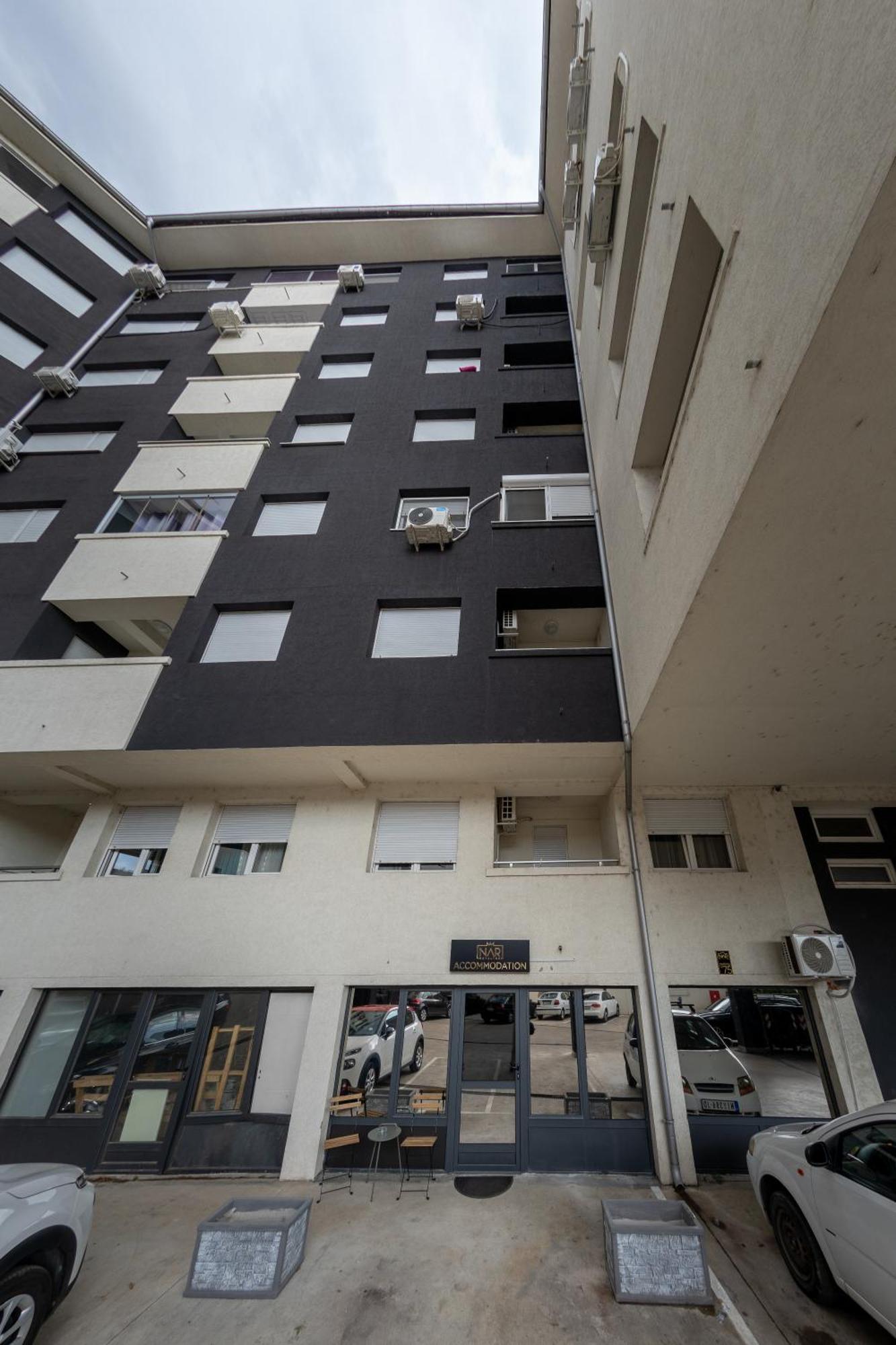 Nar Royalton Accommodation Nis Luaran gambar