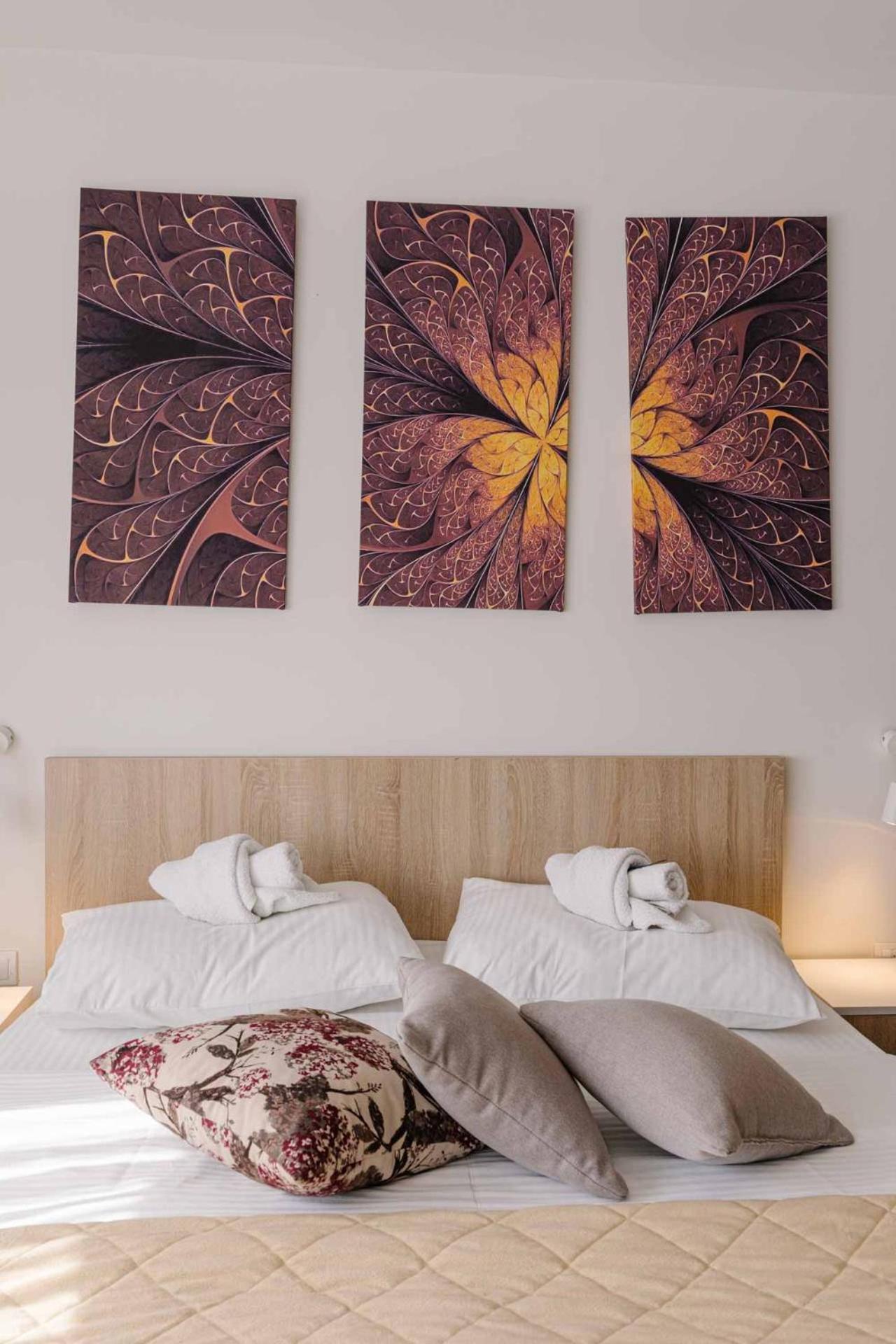 Nar Royalton Accommodation Nis Luaran gambar